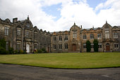 st-andrews-university-in-schottland.jpg?b=1&s=170x170&k=20&c=_UuVtM7y4NFUlqUCogsI7pKiQ5q_0nbTMHj6cmN1t14=