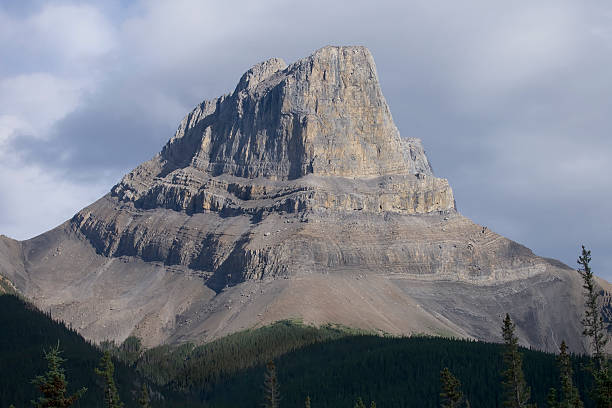 istock Dusk sunlight on Mountain in Jasper with clouds behind 92137044