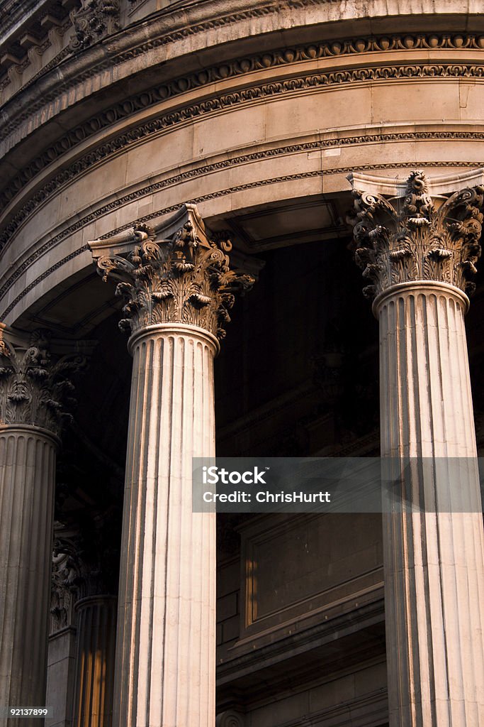 Colunas coríntias de St. Paul's, de Londres - Foto de stock de Arquitetura royalty-free