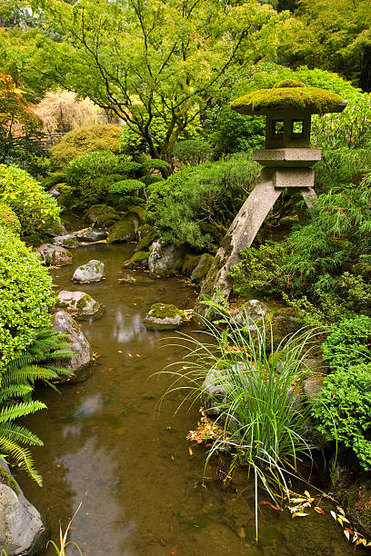 istock japanese garden 92138153
