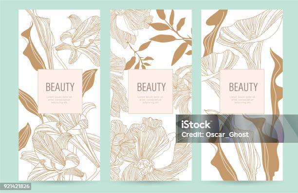Een Set Verpakking Sjablonen Met Gouden Bloemen Voor Luxeproducten Stockvectorkunst en meer beelden van Bloem - Plant