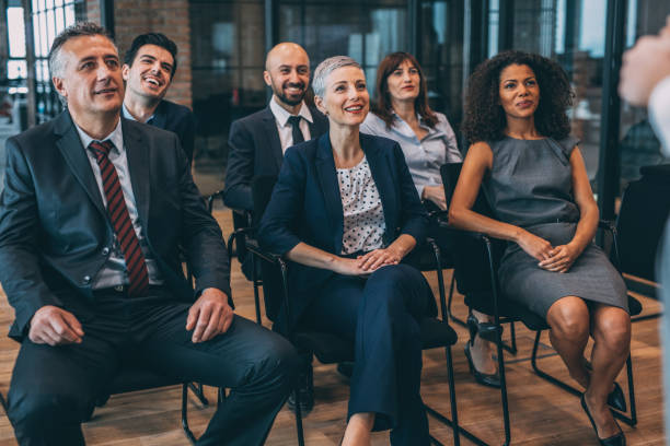 istock Leader briefing business people 921422084
