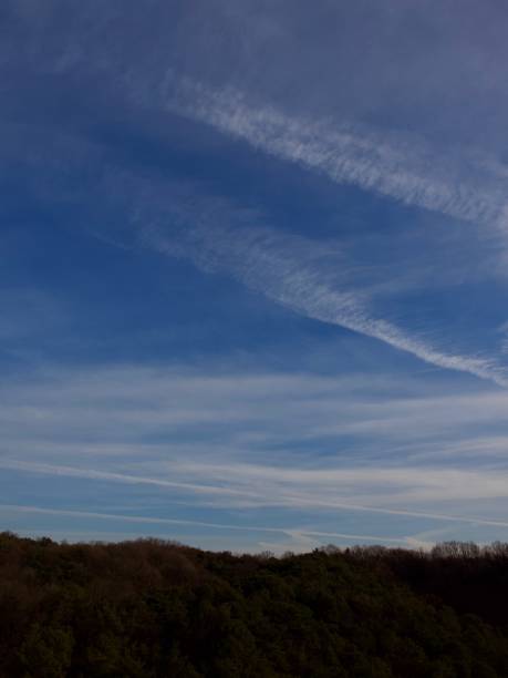 istock Korea's mountains, clouds, blue sky, Cheongju city 921459182