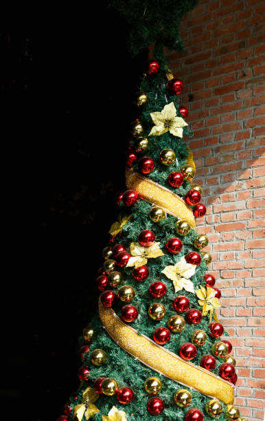 istock Part of the Christmas tree 921469824
