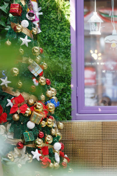 istock Part of the Christmas tree 921472250