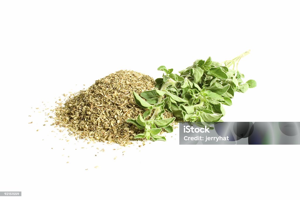 Getrocknete und frische Oregano - Lizenzfrei Farbbild Stock-Foto