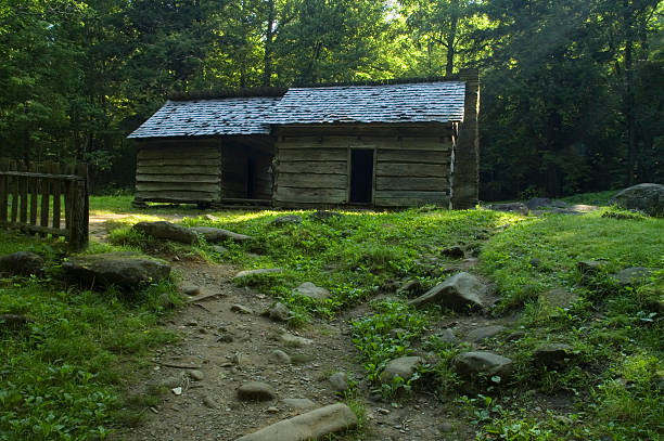 istock Ephraim Bales Place, Great Smoky Mtns NP, TN 92153251