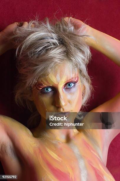 Bodypaint Stockfoto und mehr Bilder von Attraktive Frau - Attraktive Frau, Begehren, Bemaltes Gesicht