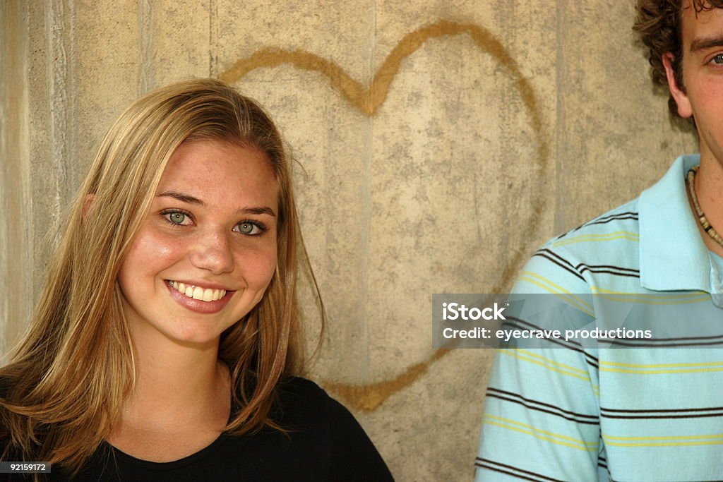 young love - Foto de stock de 20 a 29 años libre de derechos