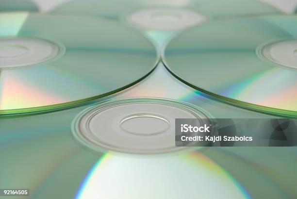 Compact Disc - Fotografie stock e altre immagini di Argento - Argento, Astratto, Bianco