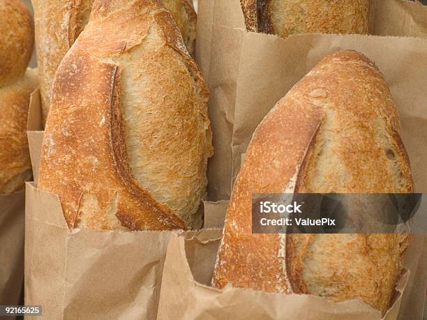 Frisches Brot Mit Füllung Stockfoto und mehr Bilder von Backen - Backen, Baguette, Brotlaib