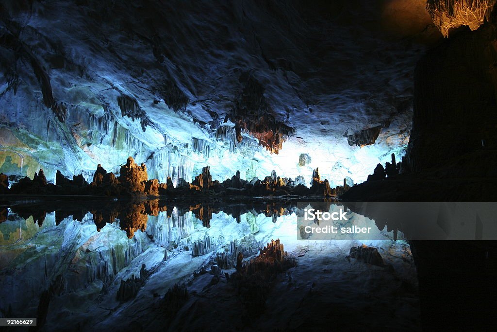 Estalactite Caverna de - Foto de stock de Amarelo royalty-free