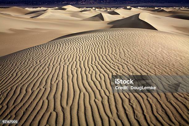 Dunas De Areia - Fotografias de stock e mais imagens de Amanhecer - Amanhecer, Ao Ar Livre, Areia