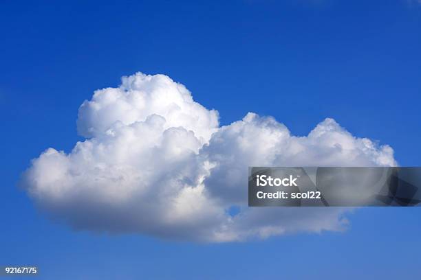 Cumulus - Fotografias de stock e mais imagens de Ao Ar Livre - Ao Ar Livre, Azul, Branco