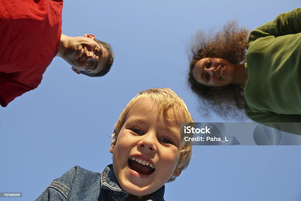 Kind und Familie aus Daunen - Lizenzfrei Hausmann Stock-Foto