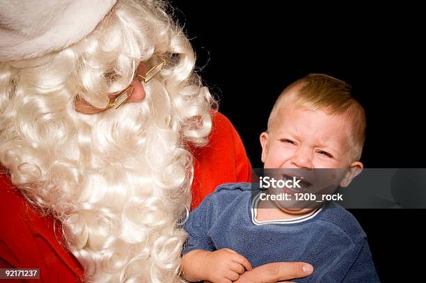 Santa E Bebé - Fotografias de stock e mais imagens de Pai Natal - Pai Natal, Criança, Chorar