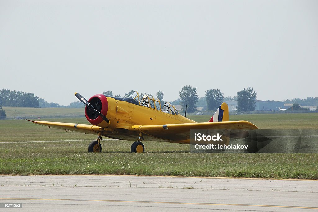 Vintage yellow Flugzeug - Lizenzfrei Alt Stock-Foto