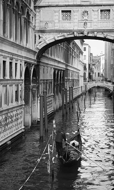 istock Bridge of Sighs 92173639