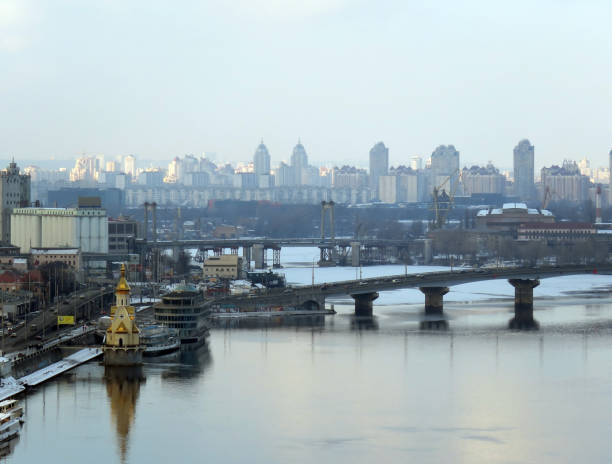 istock views of the city 921738110
