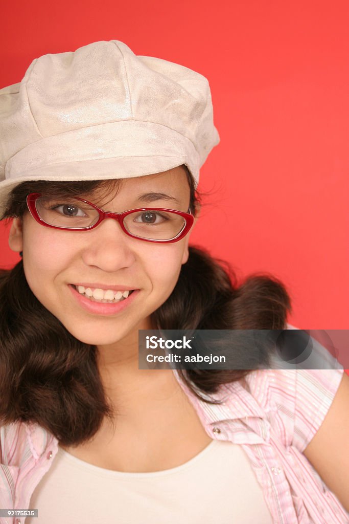 Guarda i nuovi occhiali - Foto stock royalty-free di Adolescente
