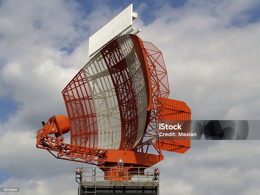 Radar installazione - Foto stock royalty-free di Arancione