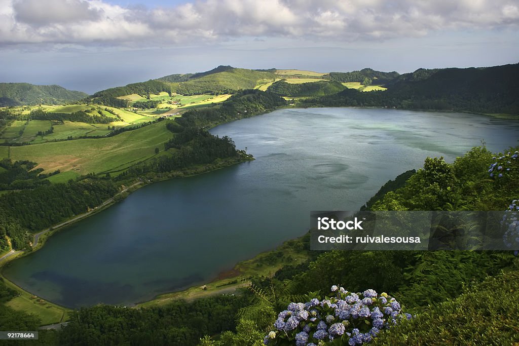 Lago - Foto de stock de Agua libre de derechos