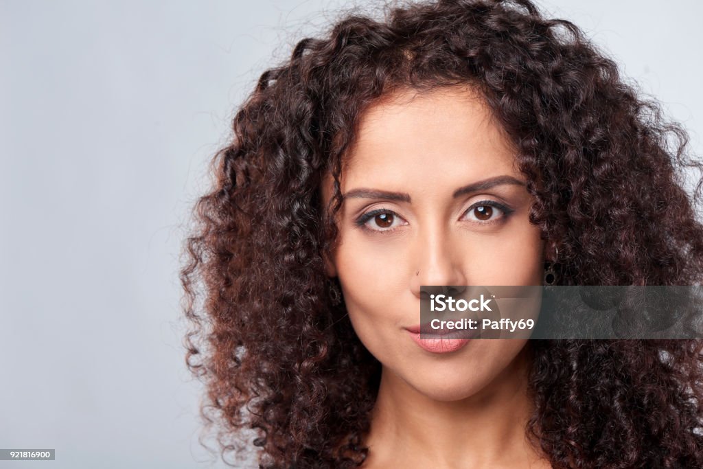 Closeup Portrait von geschweiften weiblich - Lizenzfrei Frauen Stock-Foto