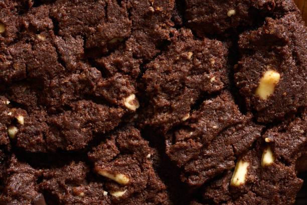 istock Chocolate cookie close-up macro detail 921817228