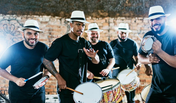istock Let the music grab you 921837612