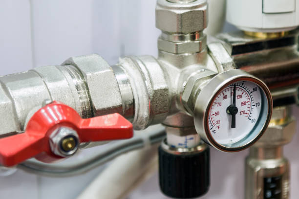 istock fittings and valve, pipes and adapters 921845154