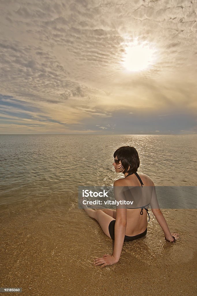 Sunrise Beach ragazza - Foto stock royalty-free di Abbronzatura