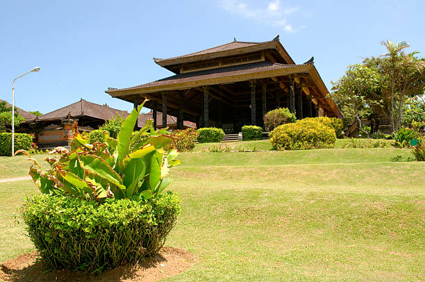 istock Hut at Tanah Lot 92186053