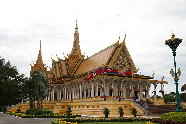 istock Royal palace in Phnom Penh 92187879