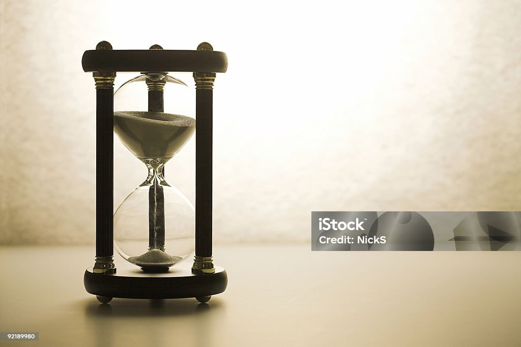 Песочные часы - Стоковые фото Антиквариат роялти-фри