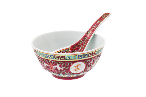 中国料理「長寿のボールとスプーン - bowl dishware earthenware hand colored ストックフォトと画像