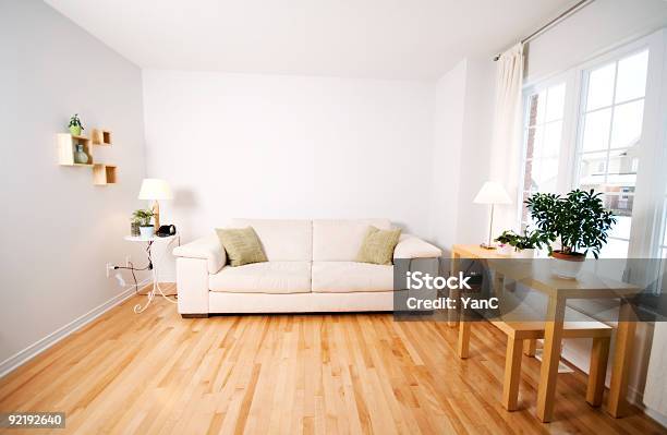 Sala De Estar Foto de stock y más banco de imágenes de Beige - Beige, Blanco - Color, Casa