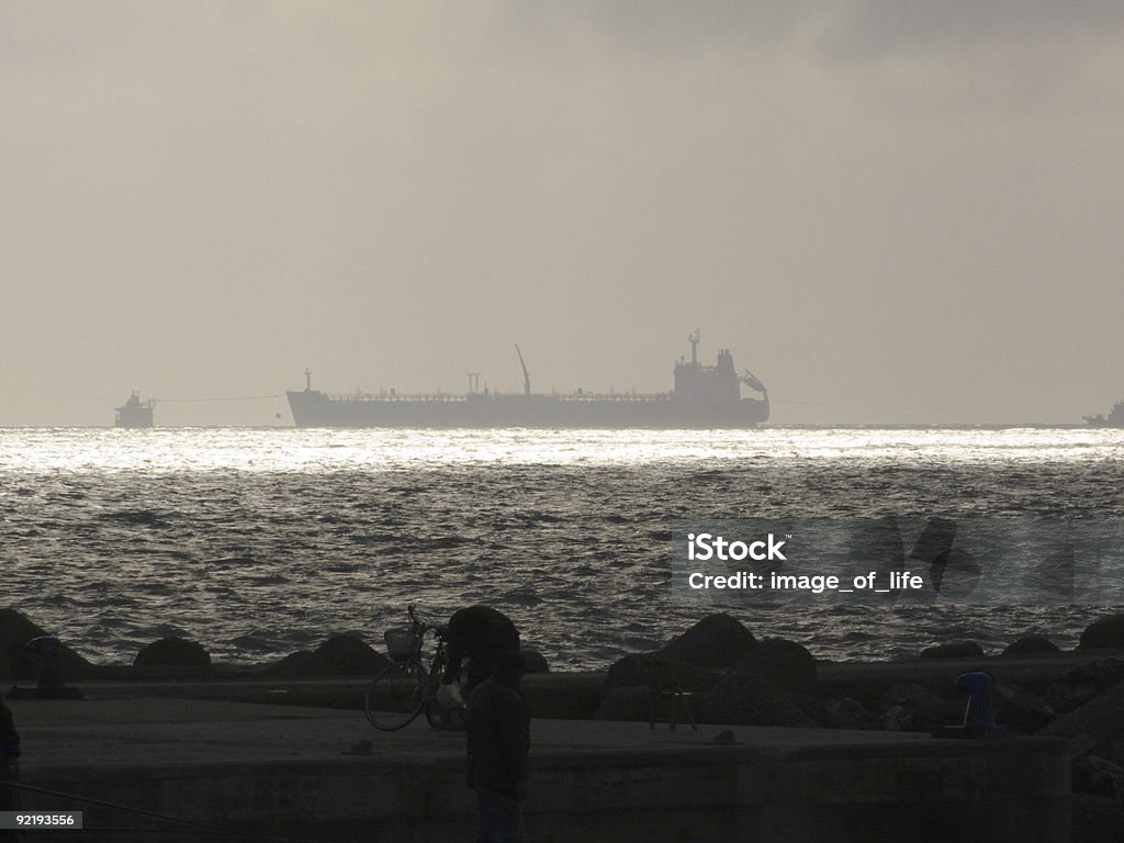 Öltanker (Schiff) Meerespanorama Tank-Top - Lizenzfrei Bohrinsel-Rettungsschiff Stock-Foto