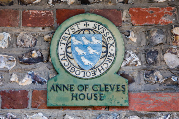 targa alla anne of cleves house a lewes, east sussex, regno unito - anne of cleves foto e immagini stock