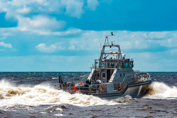 istock Grey military ship at sea 921991946