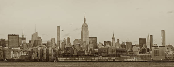 istock Manhattan skyline panorama , New York City 922007336