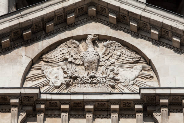 istock Phoenix Sculpture on St. Pauls Cathedral in London, UK 922017172