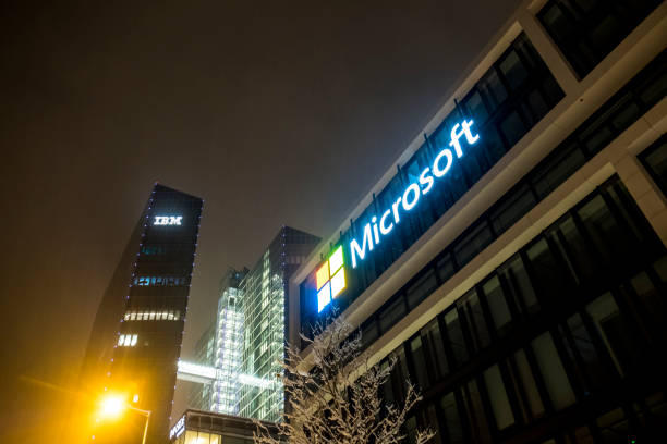 The German headquarters of Microsoft is located close to the Hightlight Towers if IBM and Fujitsu MUNICH / GERMANY - FEBRUARY 17 2018 : The German headquarters of Microsoft is located close to the Hightlight Towers if IBM and Fujitsu microsoft stock pictures, royalty-free photos & images