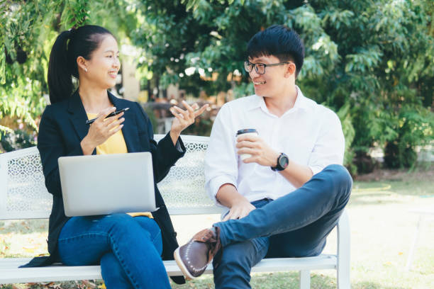 istock Business team working online togetherness while consulting. 922029932