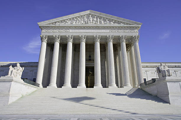 supremo tribunal dos estados unidos - legal system us supreme court column washington dc - fotografias e filmes do acervo