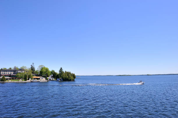 istock Saint Lawrence river and the Thousand Islands 922056134
