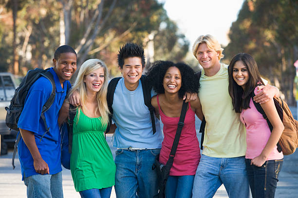 istock Group of young friends 92206163