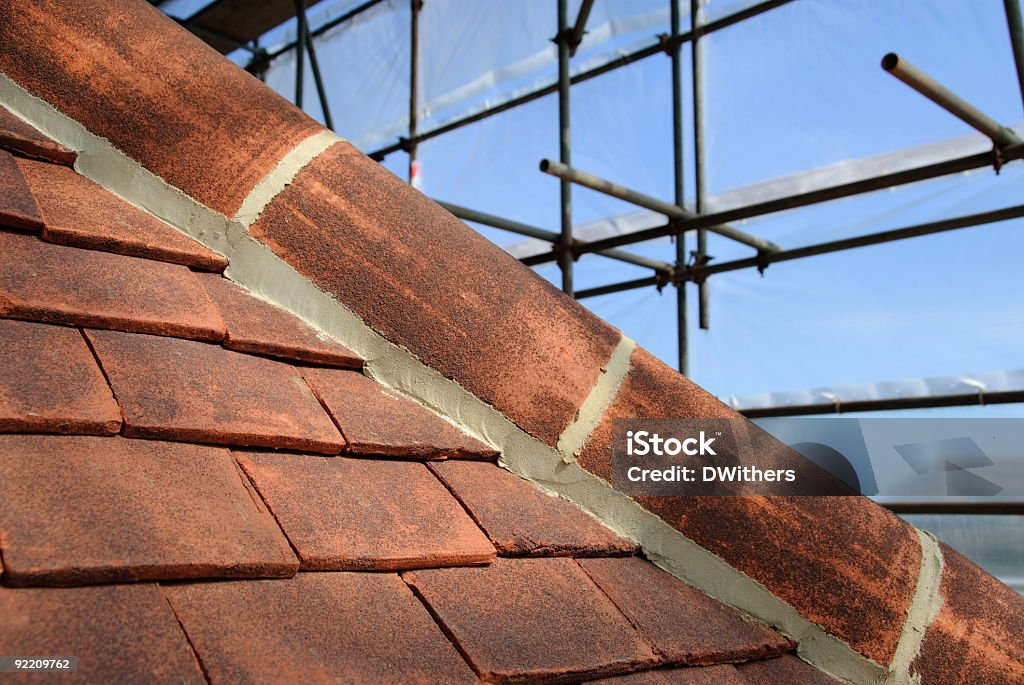 Dach Fliesen und Scaffold - Lizenzfrei Außenaufnahme von Gebäuden Stock-Foto