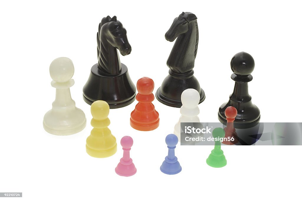 Cavalieri con una famiglia di colorato rooks - Foto stock royalty-free di Cavallo - Pedina di scacchi
