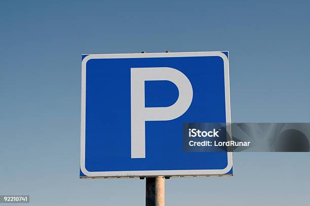 Park Aquí Foto de stock y más banco de imágenes de Señal de aparcamiento - Señal de aparcamiento, Aparcamiento, Suecia
