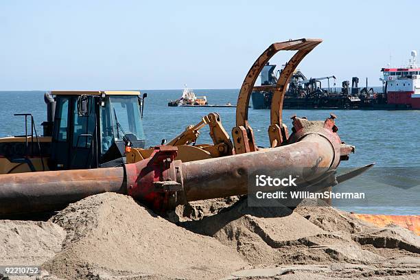 Reabastecimento De Praia Levantando O Tubo - Fotografias de stock e mais imagens de Praia de Bethany - Praia de Bethany, Delaware, Ao Ar Livre